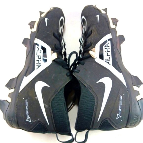 Nike Alpha Menace Varsity 3 Football Cleats Men\'s 12 Black/ White...............